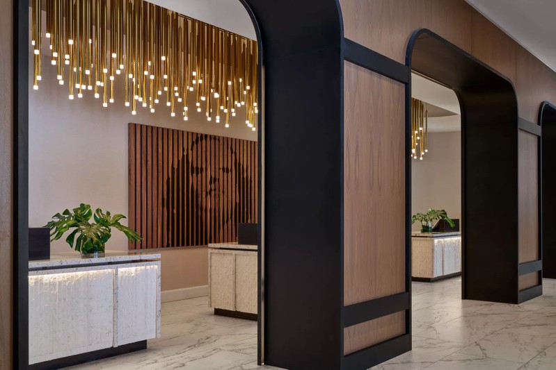 Cover Picture 2 Of Phoenicia Beirut