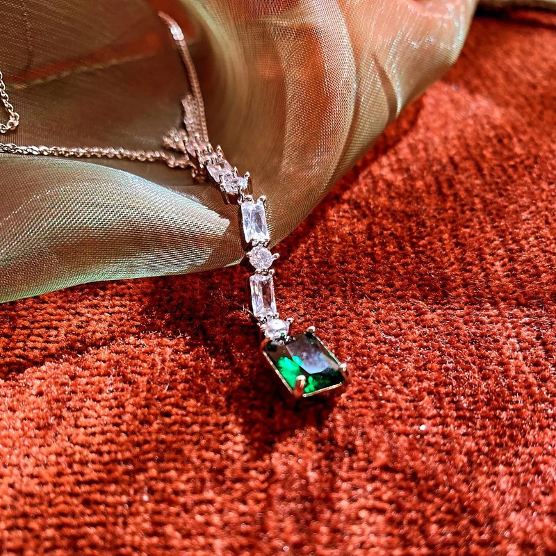 Cover Picture 2 Of Byblos accessories