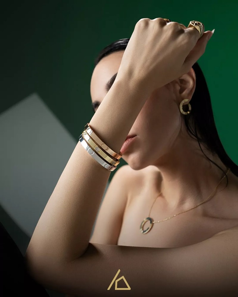 Cover Picture 1 Of Antoine Saliba World of Jewelry