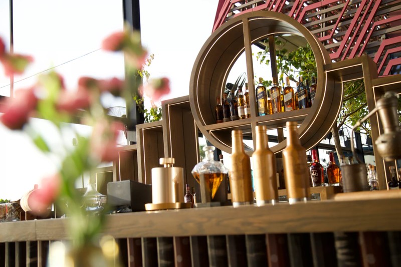 Cover Picture 1 Of Bar du Port