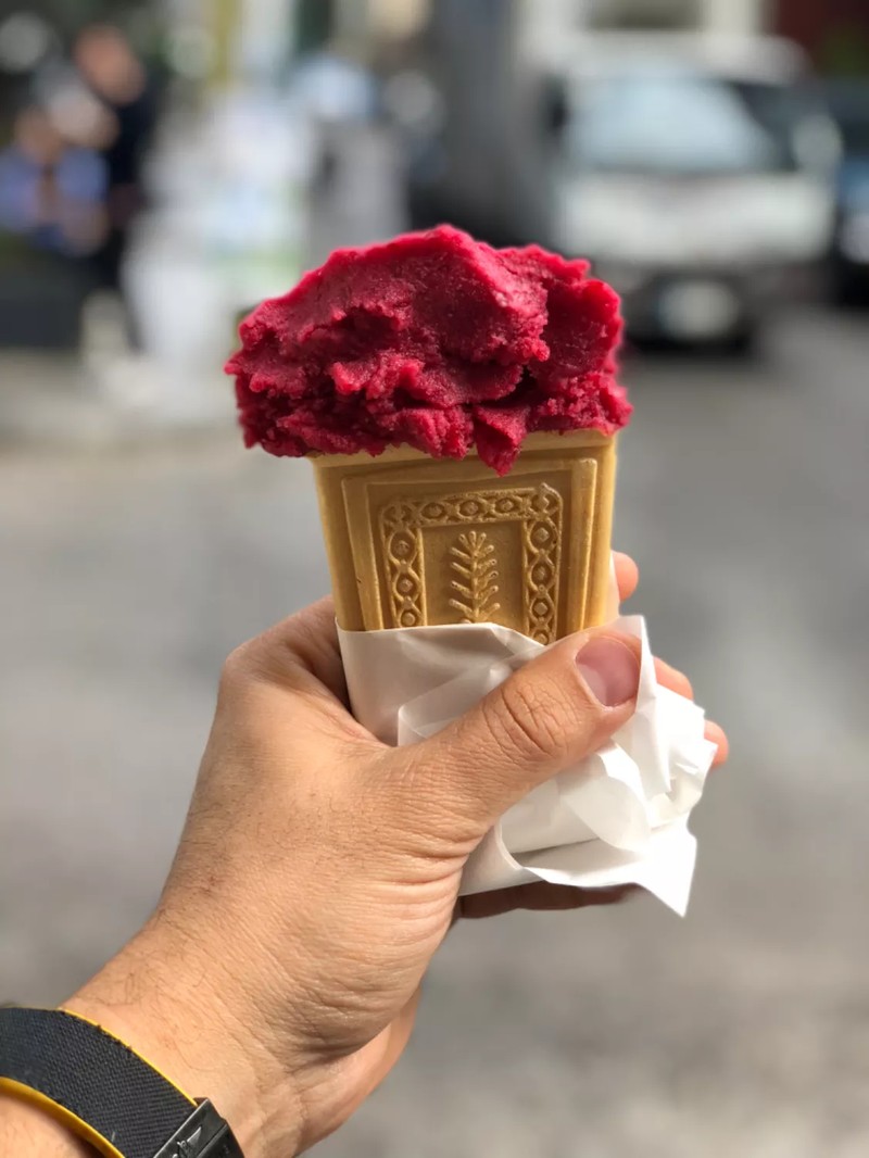 Cover Picture 2 Of Hanna Mitri Ice Cream