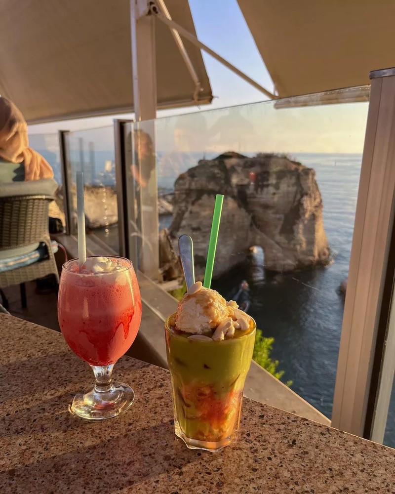 Cover Picture 2 Of Bay Rock Cafe