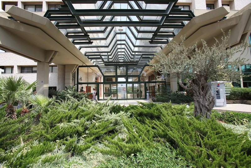 Cover Picture 2 Of Mount Lebanon Hospital UMC مستشفى جبل لبنان الجامعي 