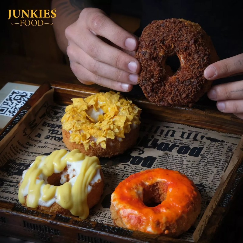 Cover Picture 2 Of Junkies Food