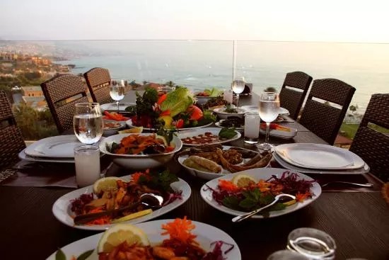 Cover Picture 2 Of La Table Hafroun
