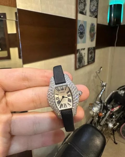 Cover Picture 1 Of Watchthatcorner