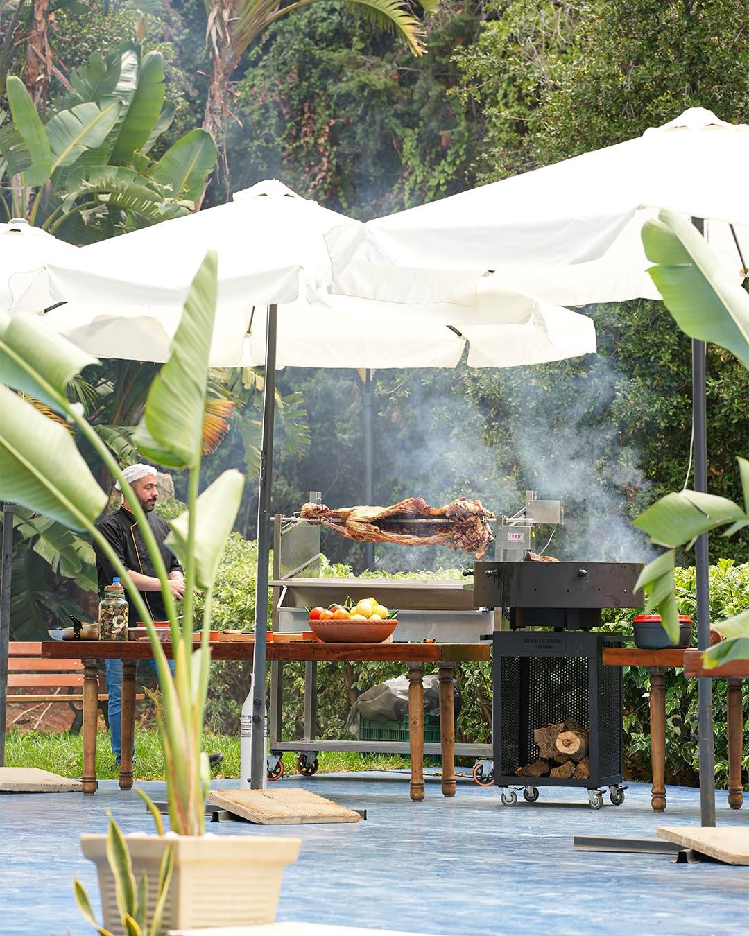 Set Mona Restaurant