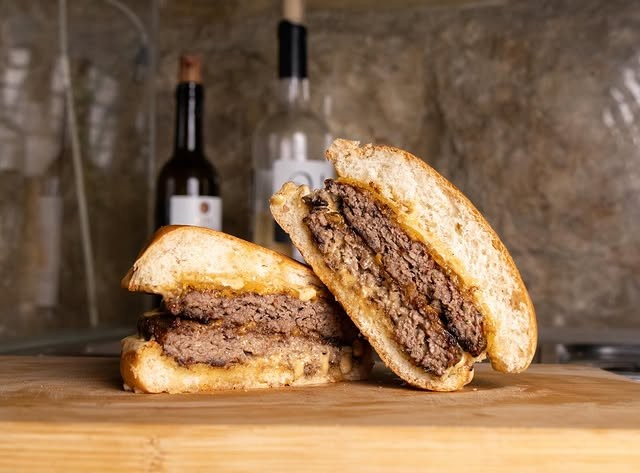 Cover Picture 1 Of TRUE BURGER