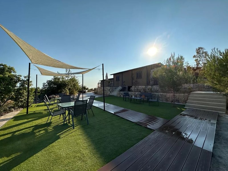 Cover Picture 1 Of Casa Del Mir