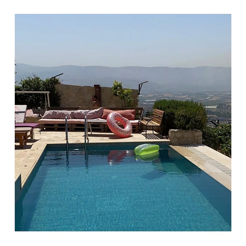 Cover Picture 1 Of Beit El Kroum