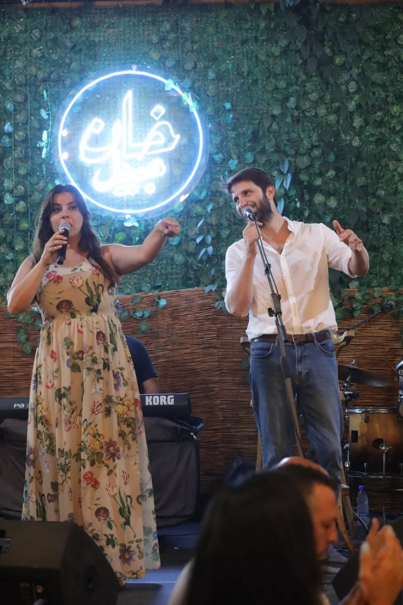 Cover Picture 1 Of Khan Jbeil