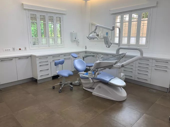 Cover Picture 1 Of Maalouf Dental Clinic